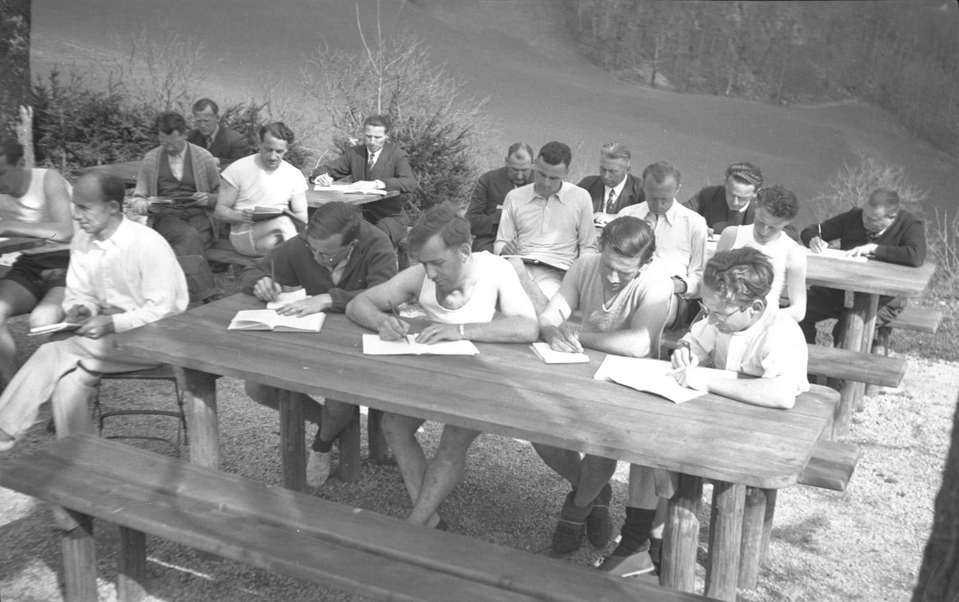 1940-bd-lernen-im-freien.jpg