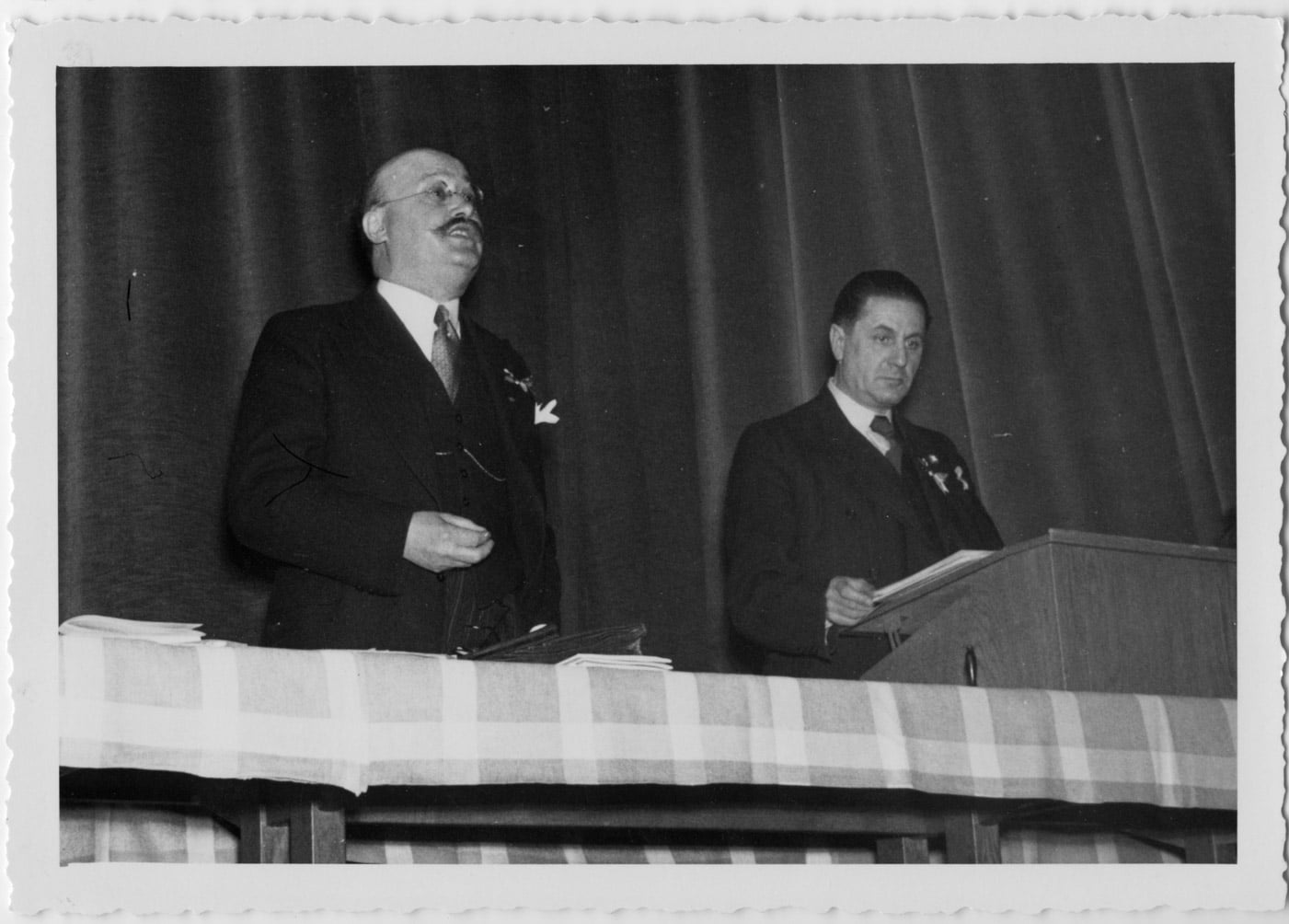 1945-bd-delegiertenversammlung-rheinfelden-schmid-ruedin.jpg