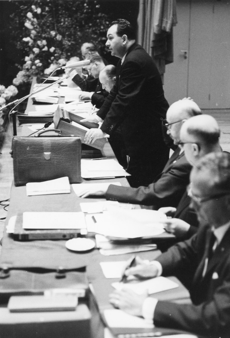 1964-bd-delegiertenversammlung-luzern-Buechi.jpg